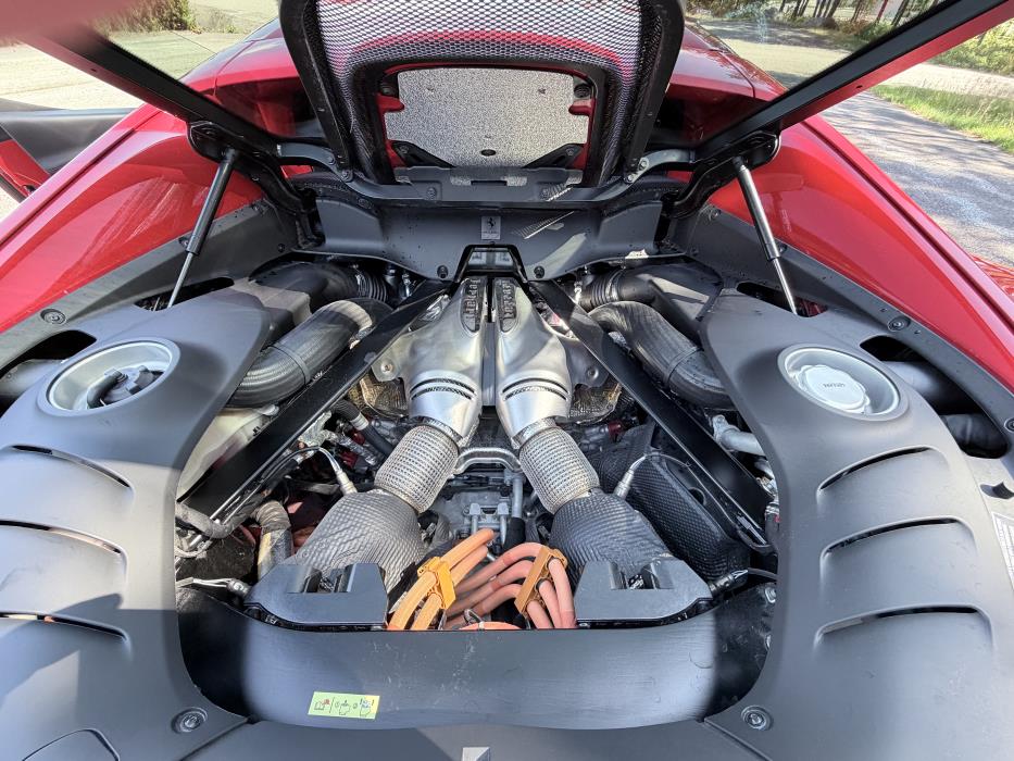 Ferrari 296 GTB 2023