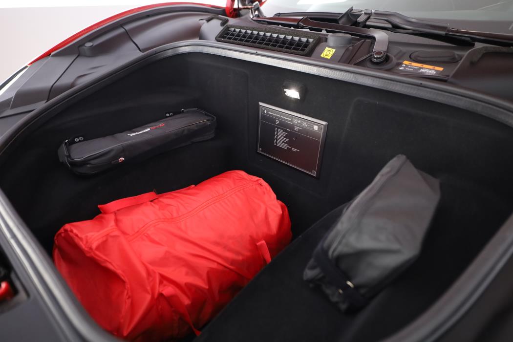 Ferrari 296 GTB 2023