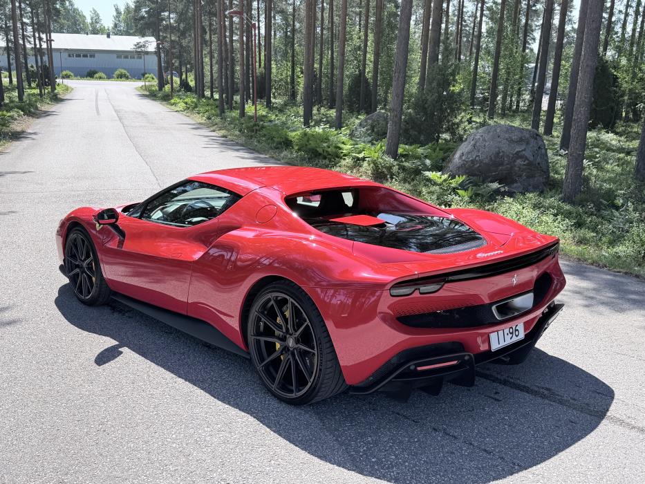 Ferrari 296 GTB 2023