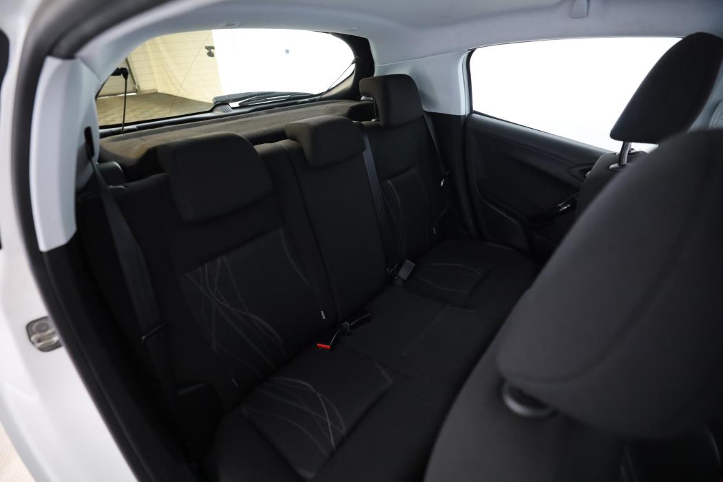 Peugeot 208 2014
