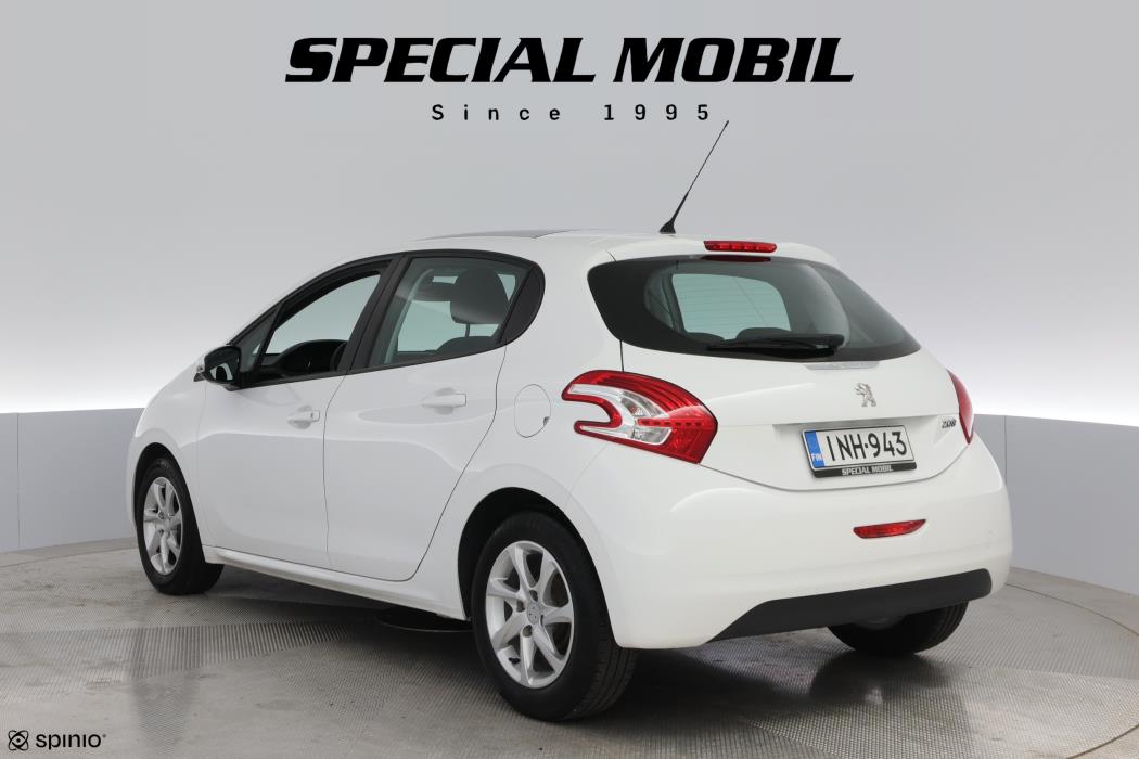 Peugeot 208 2014