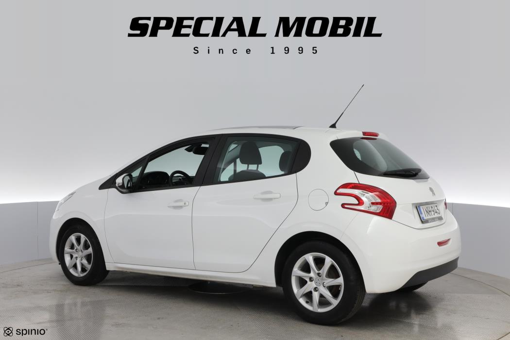 Peugeot 208 2014