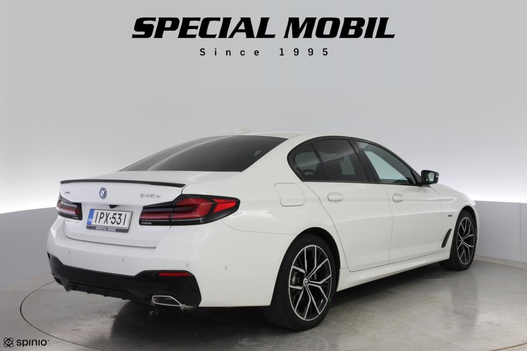 BMW 545 2023
