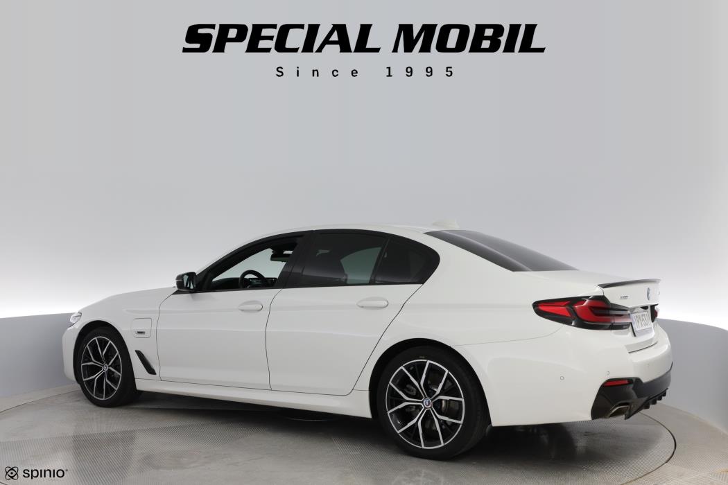 BMW 545 2023
