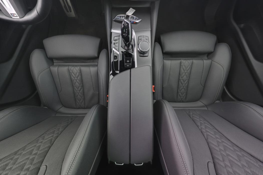 BMW 545 2023