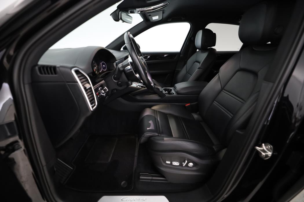 Porsche Cayenne 2019