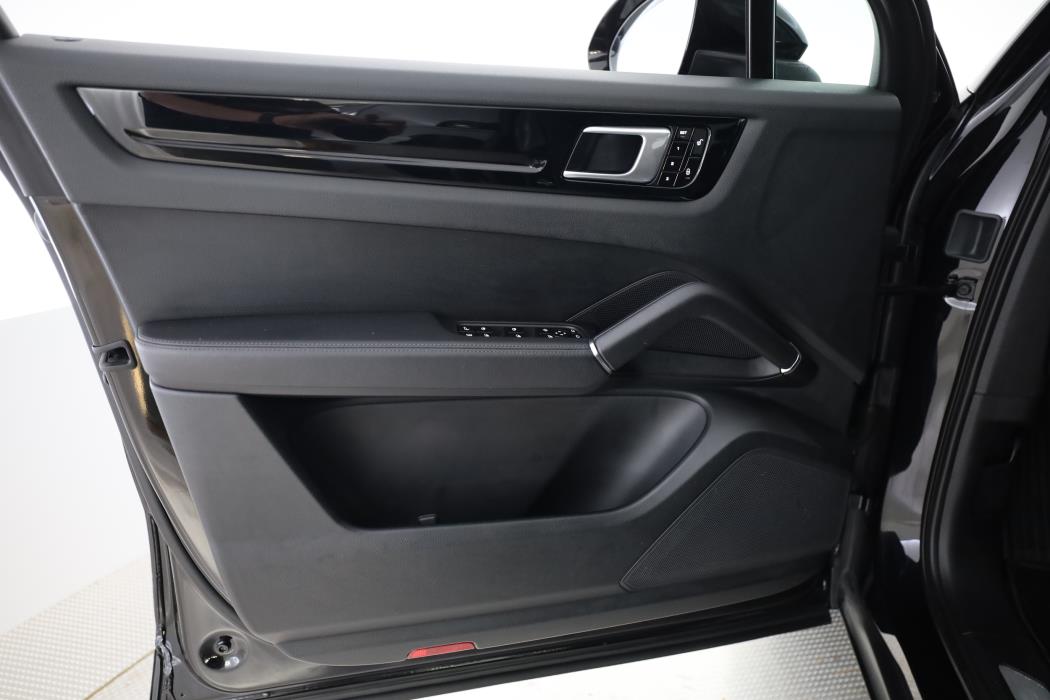 Porsche Cayenne 2019