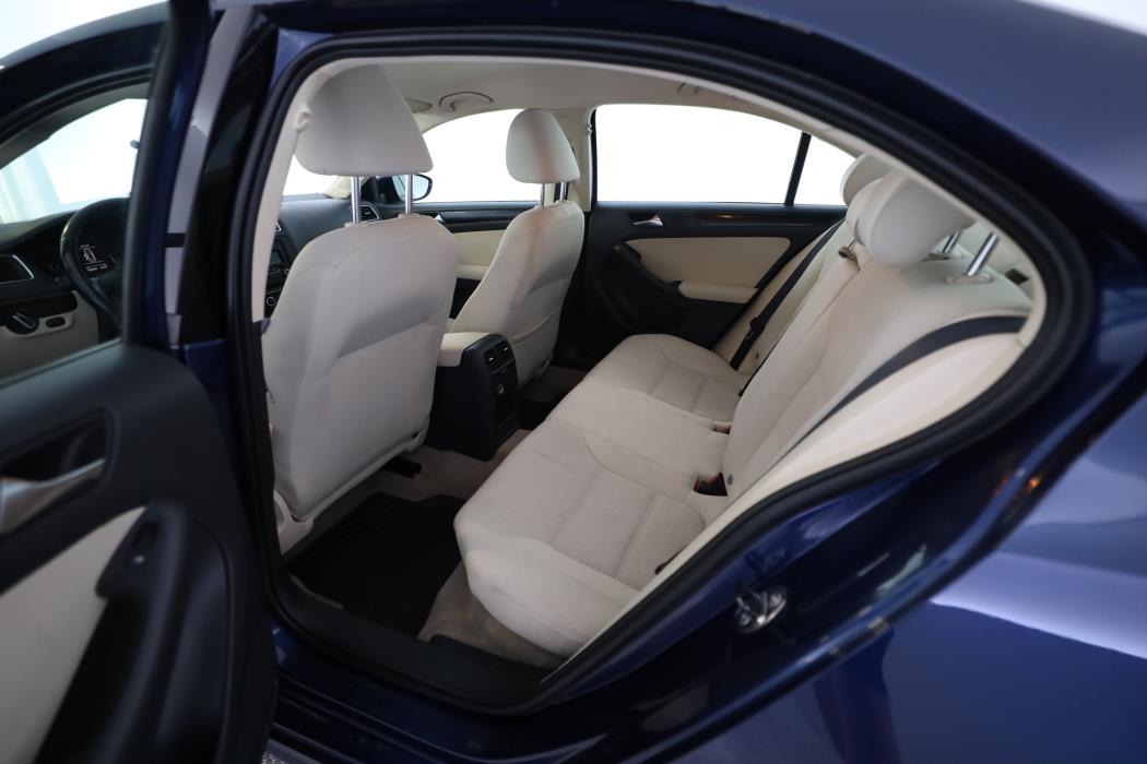 Volkswagen Jetta 2011