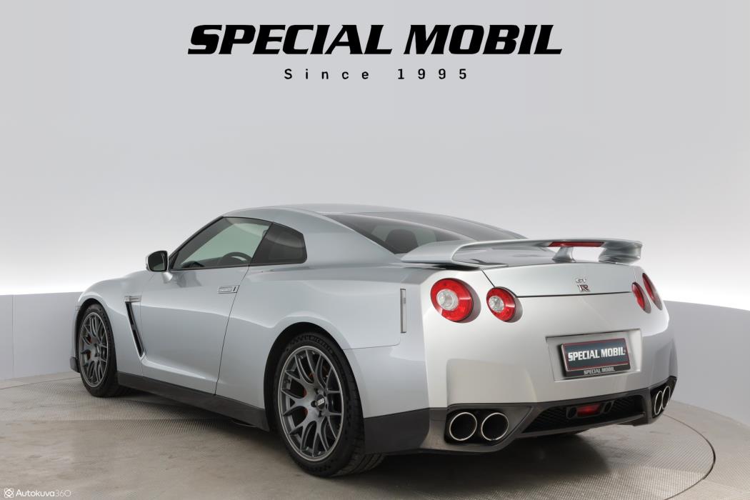 Nissan GT-R 2009