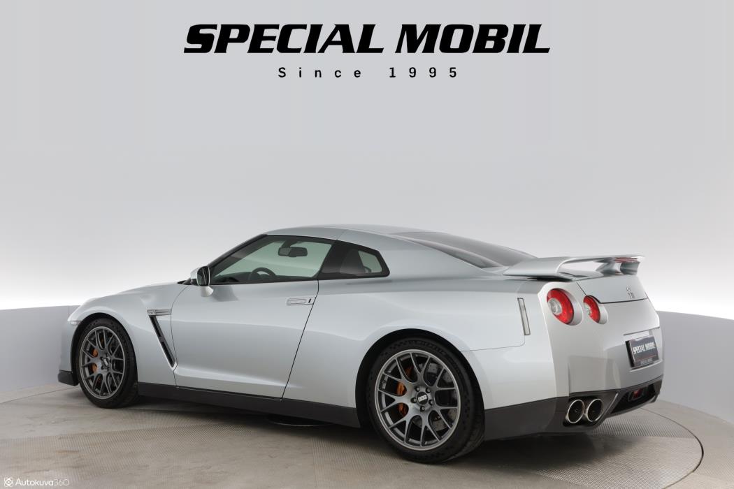Nissan GT-R 2009