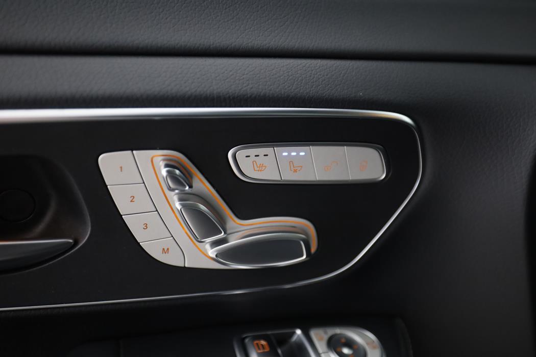 Mercedes-Benz V 2020