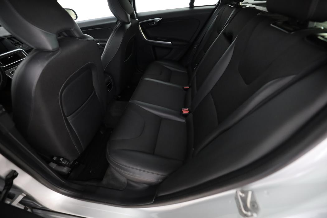 Volvo V60 2019