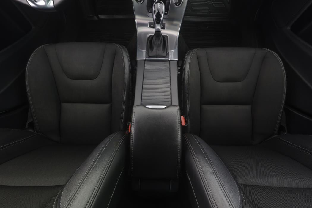 Volvo V60 2019