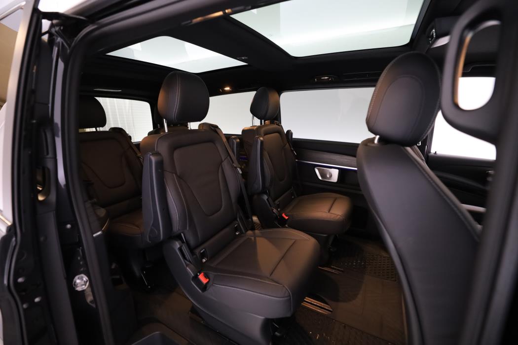 Mercedes-Benz V 2025