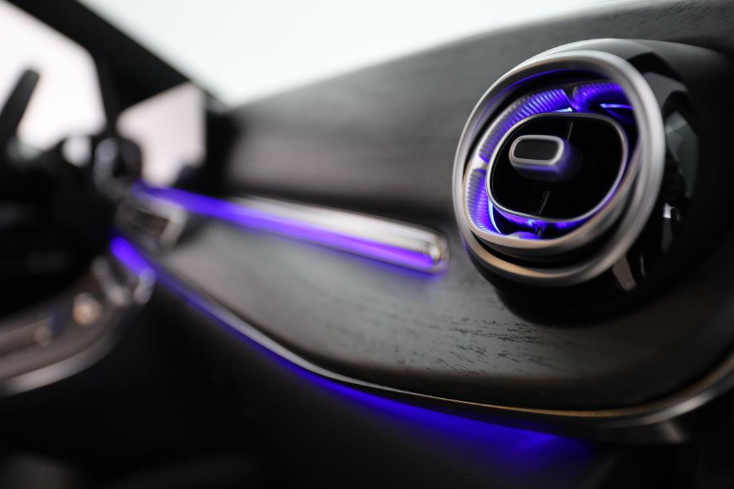 Mercedes-Benz V 2025