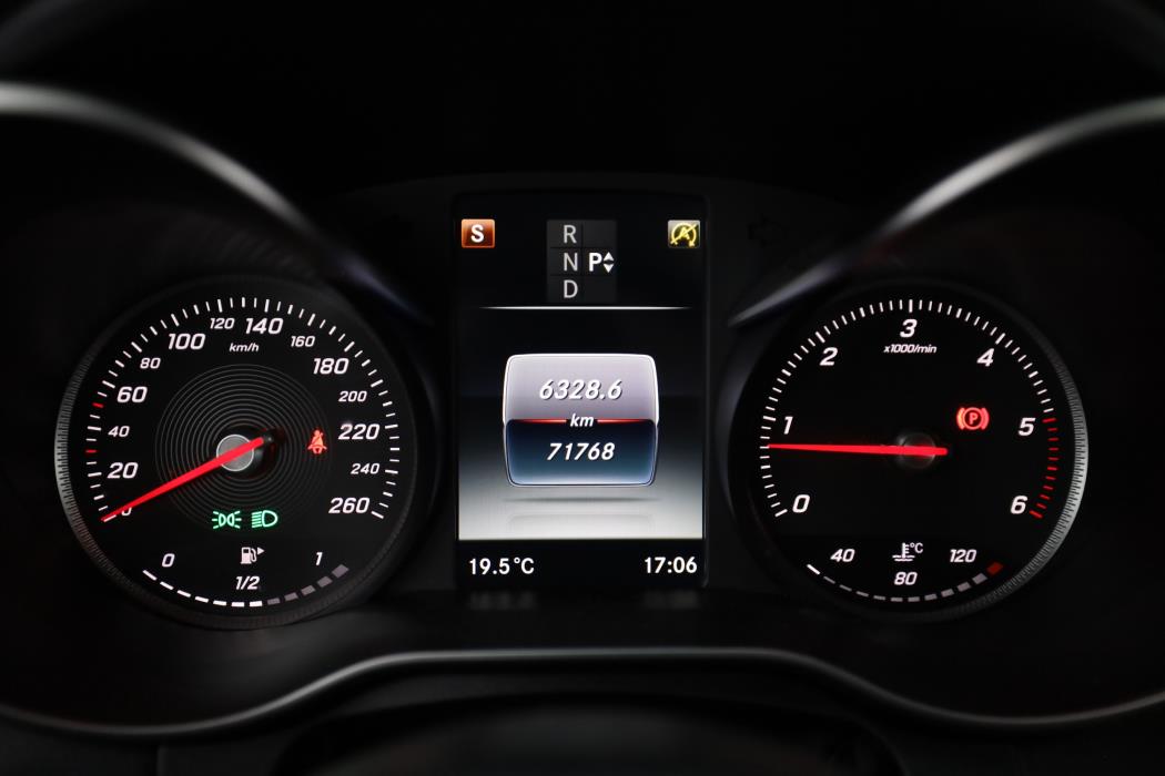 Mercedes-Benz C 2016