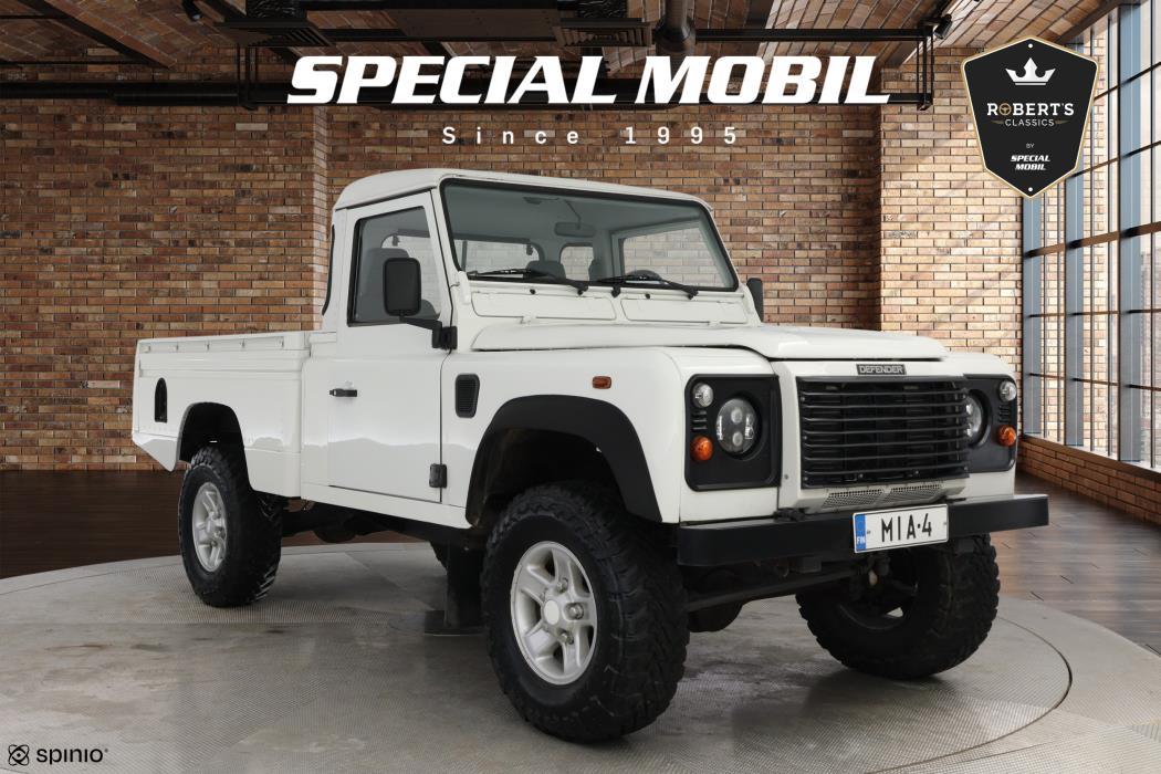 Land Rover Defender 2003