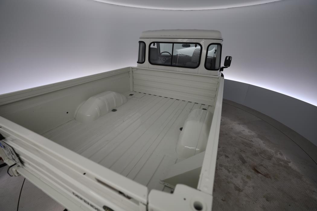 Land Rover Defender 2003