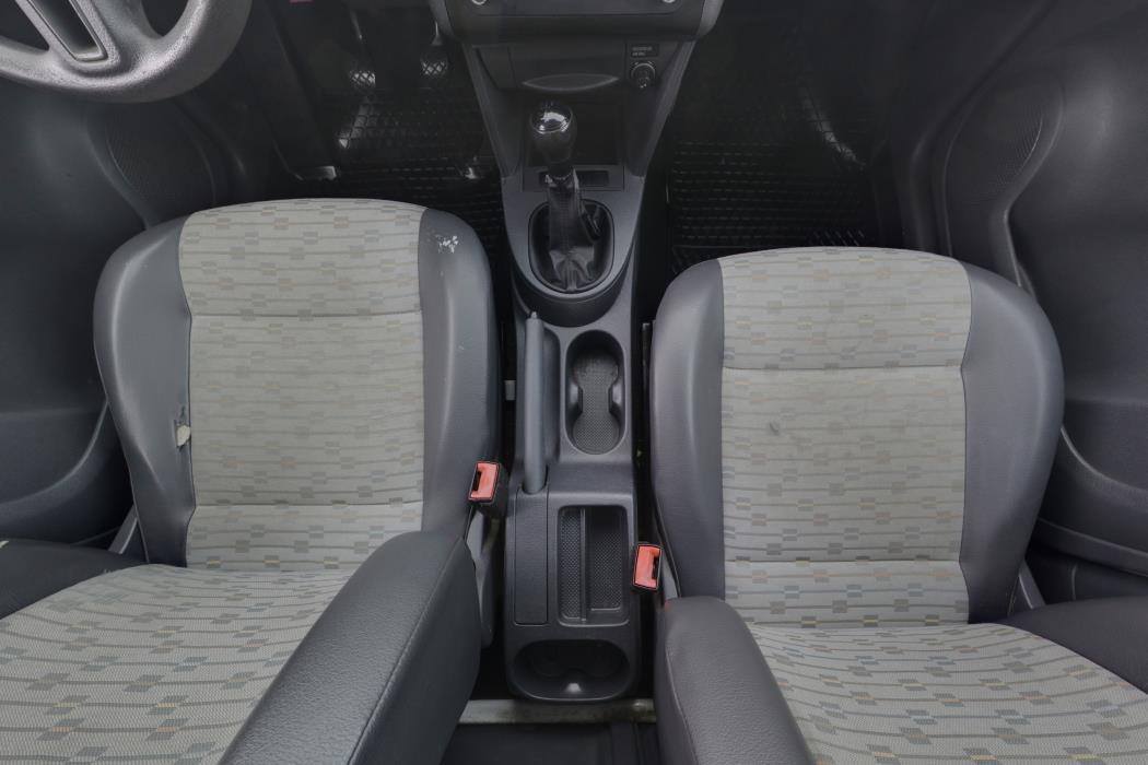 Volkswagen Caddy 2011