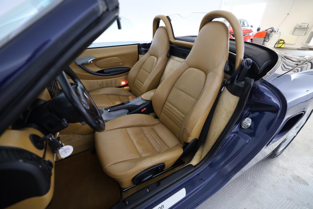 Porsche Boxster 2001