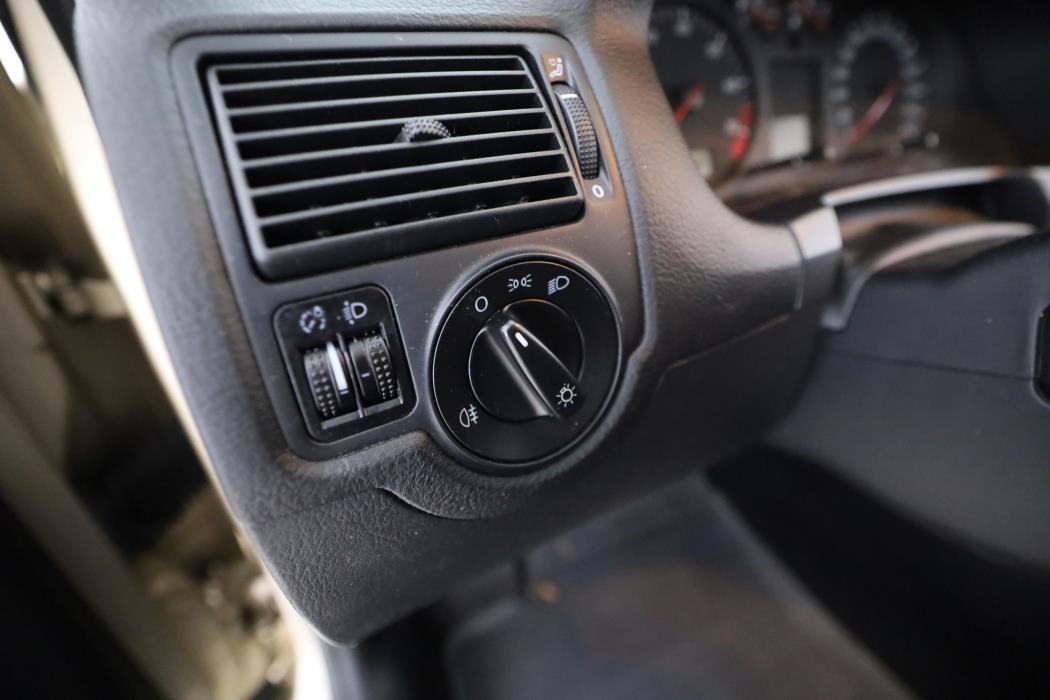 Volkswagen Golf 2002