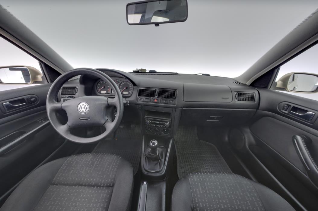 Volkswagen Golf 2002