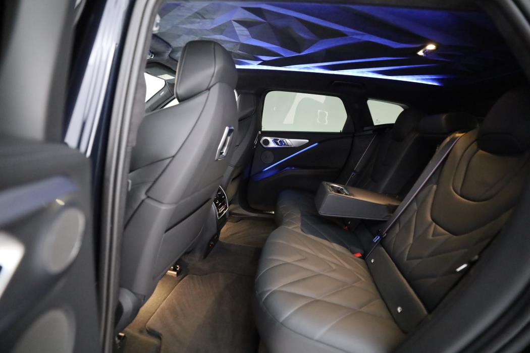 BMW XM 2023