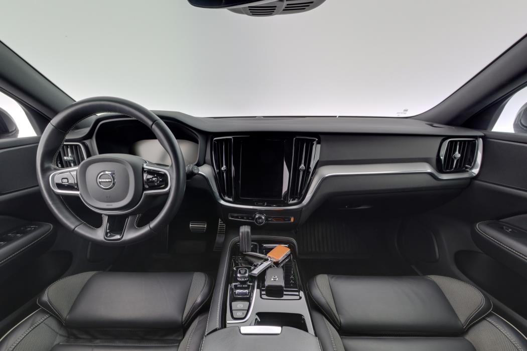 Volvo V60 2020