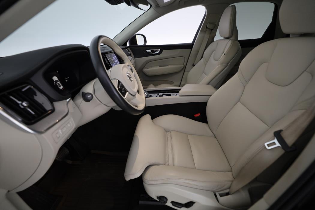 Volvo XC60 2022