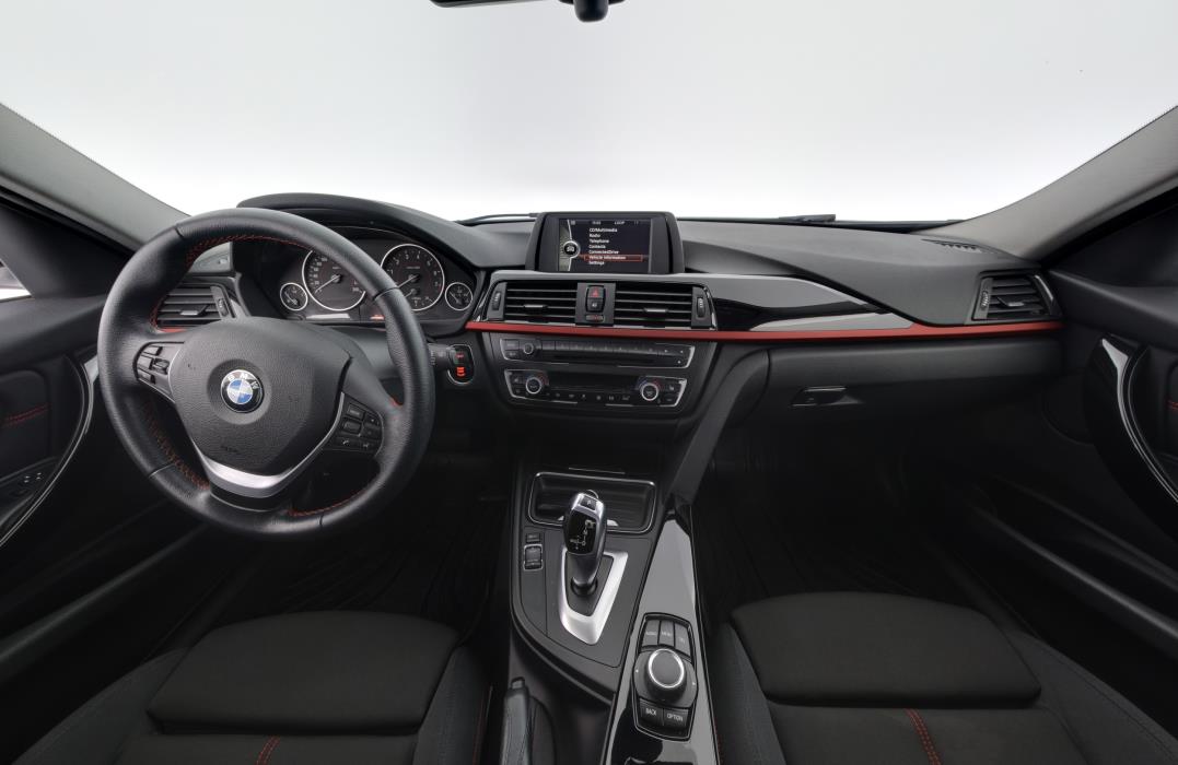 BMW 320 2013