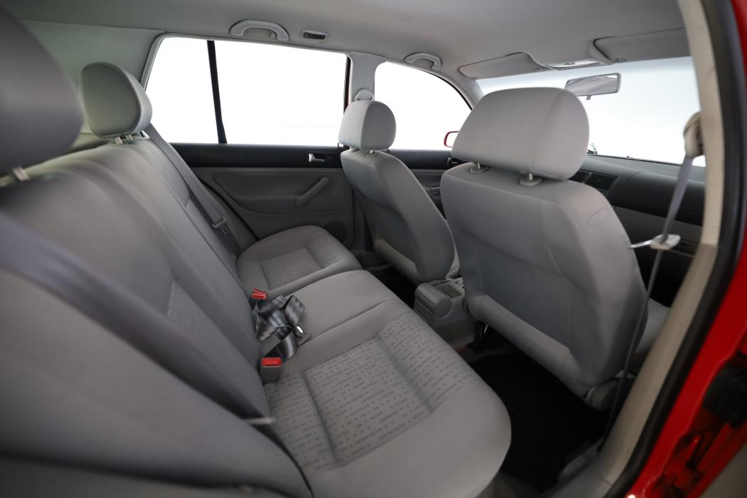 Volkswagen Golf 2002