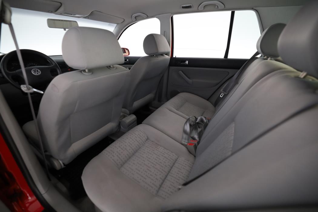 Volkswagen Golf 2002