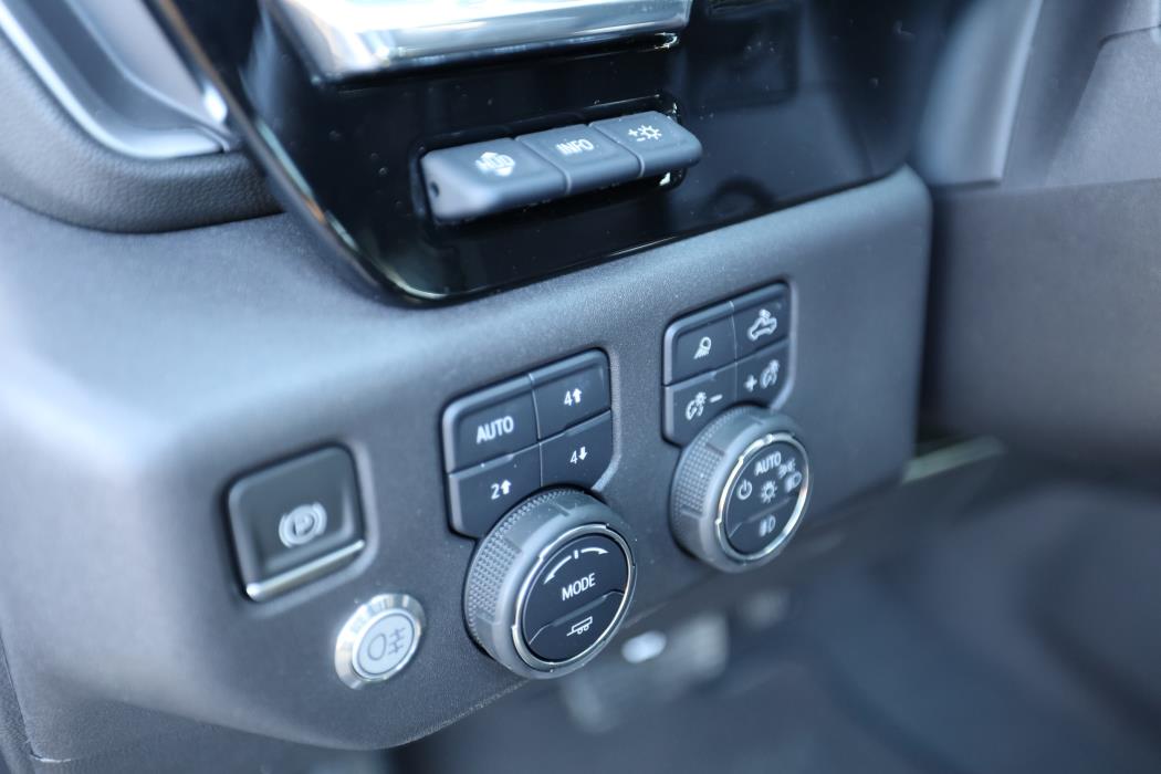 Chevrolet Silverado 2024