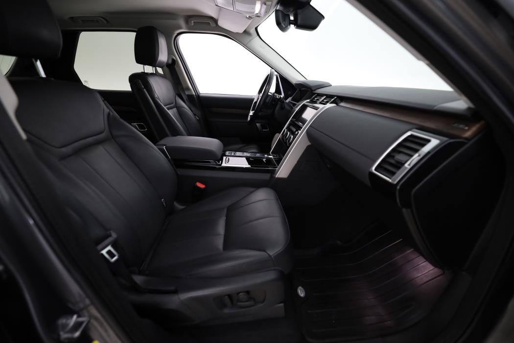 Land Rover Discovery 2018