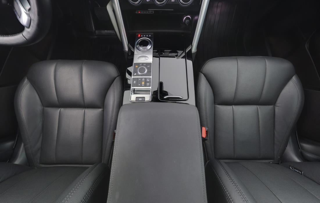 Land Rover Discovery 2018