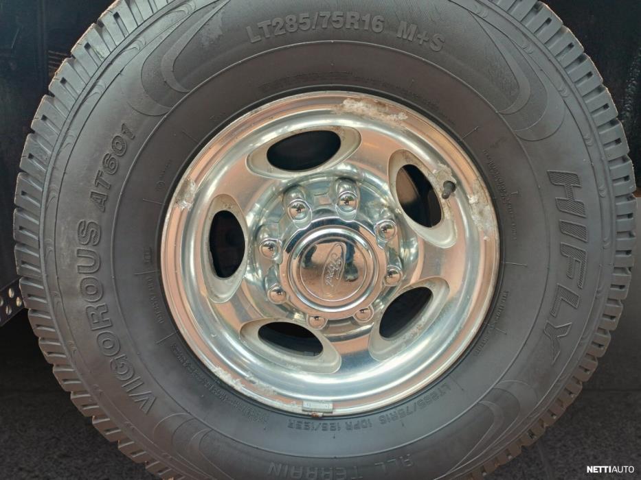 Ford Excursion 2001