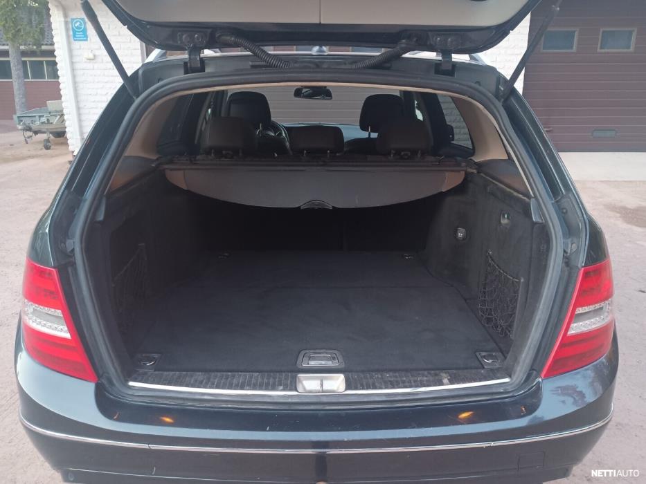 Mercedes-Benz C 2011