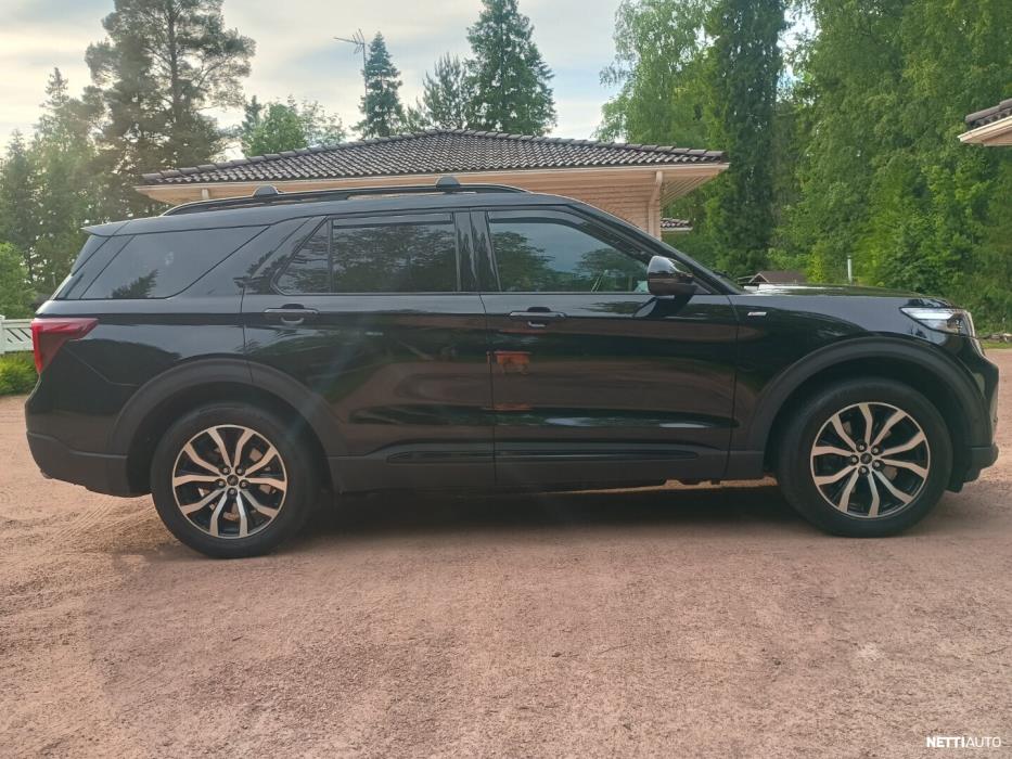 Ford Explorer 2021