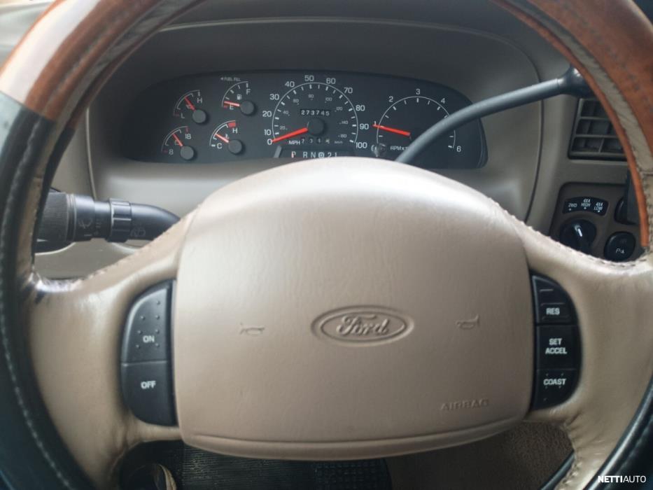 Ford Excursion 2000