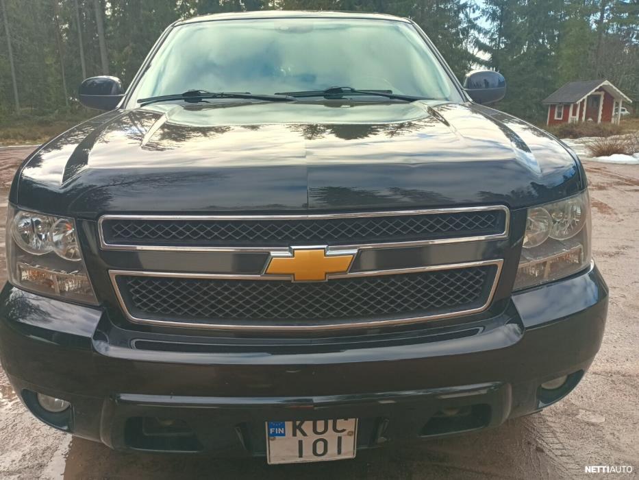 Chevrolet Suburban 2010