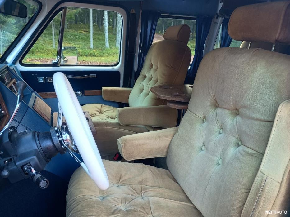 Chevrolet Chevy Van 1991