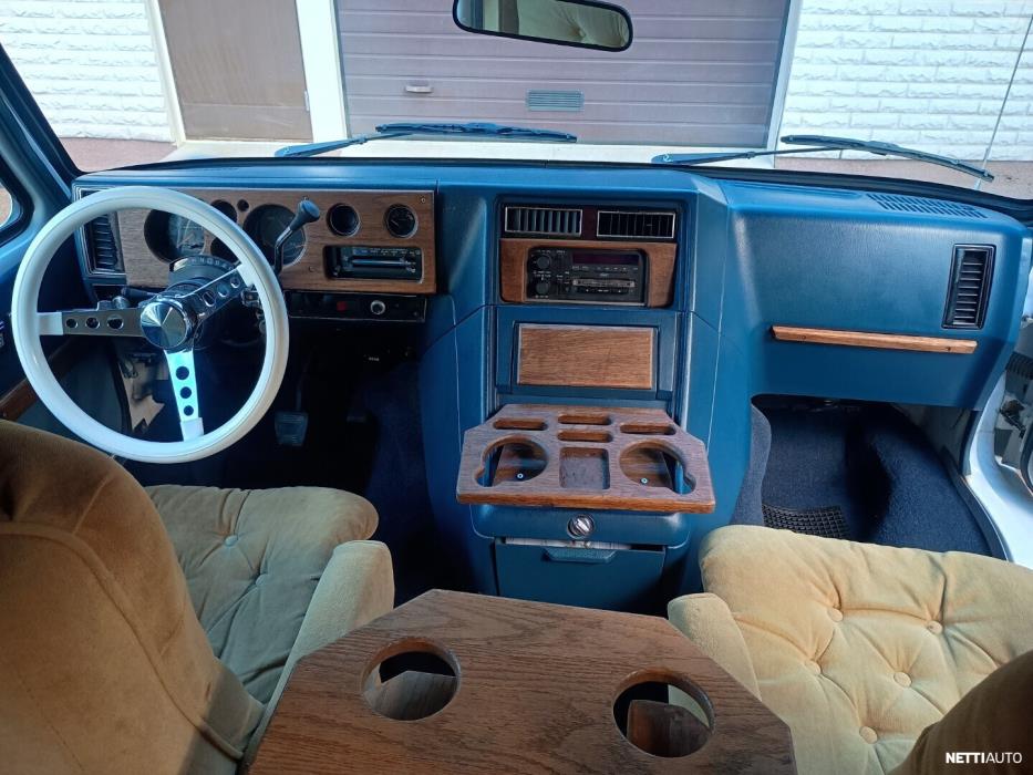 Chevrolet Chevy Van 1991