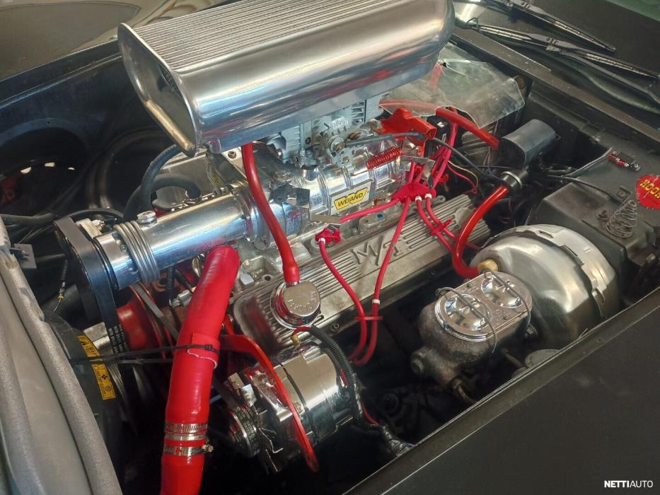 Chevrolet Corvette 1975