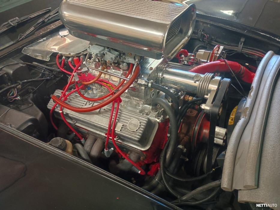 Chevrolet Corvette 1975