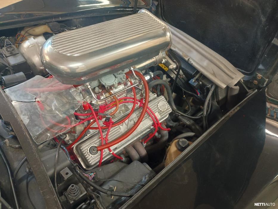 Chevrolet Corvette 1975