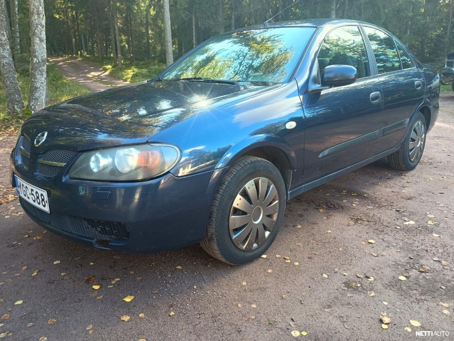 Nissan Almera 2005