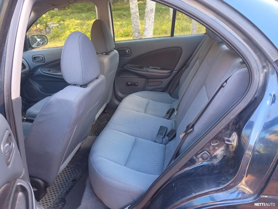 Nissan Almera 2005