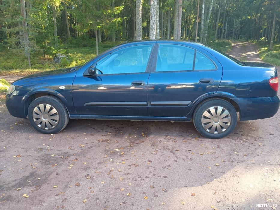 Nissan Almera 2005