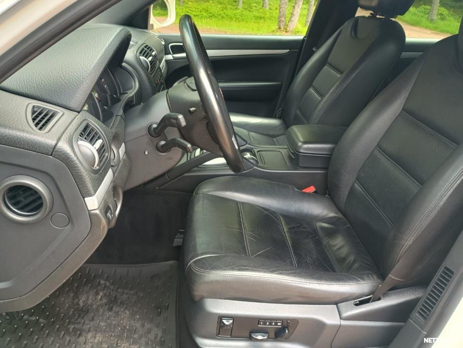 Porsche Cayenne 2010