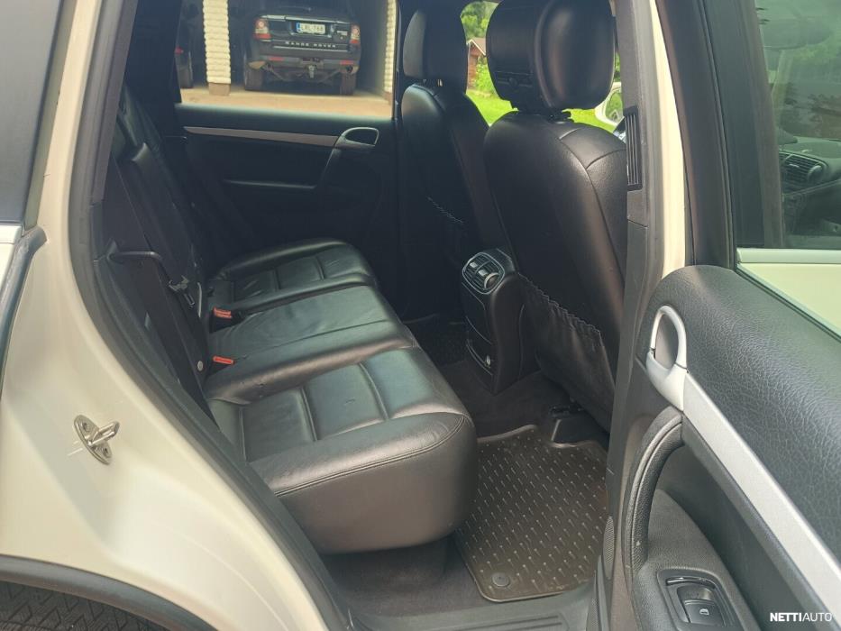 Porsche Cayenne 2010